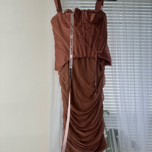 house of cb Large antique rose corset midi dress - Picture 12 of 14